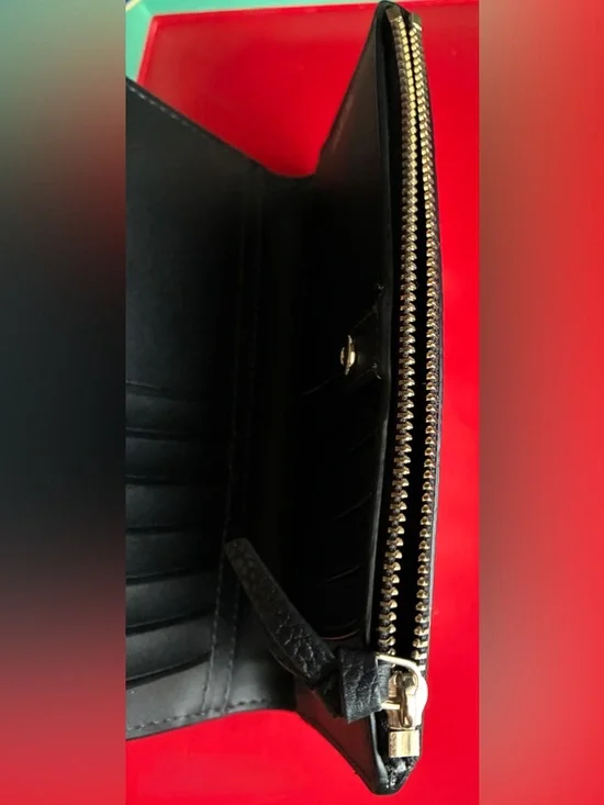 kate spade Black & White Floral Leather Zip Wallet - Picture 8 of 10